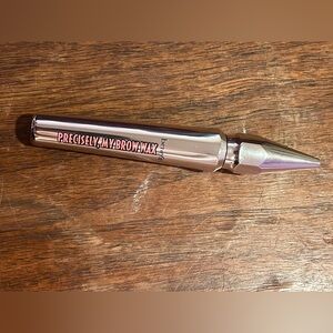 Benefit Precisely My Brow Wax (Shade 4.5)